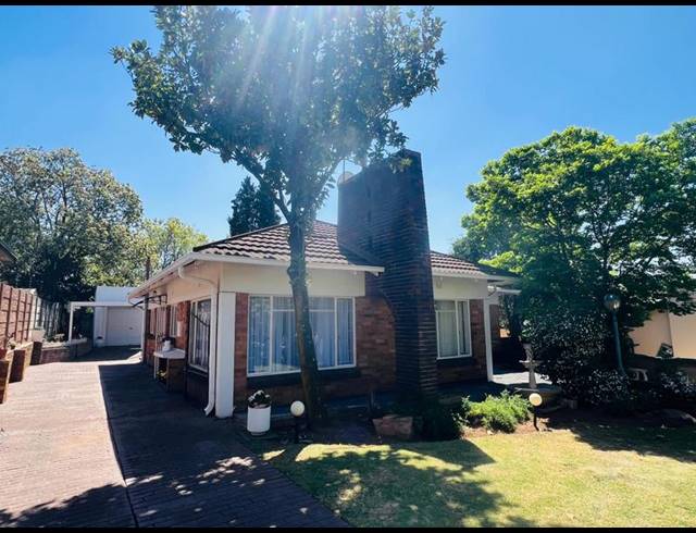 3 BEDROOM HOUSE FOR SALE IN SOUTH CREST